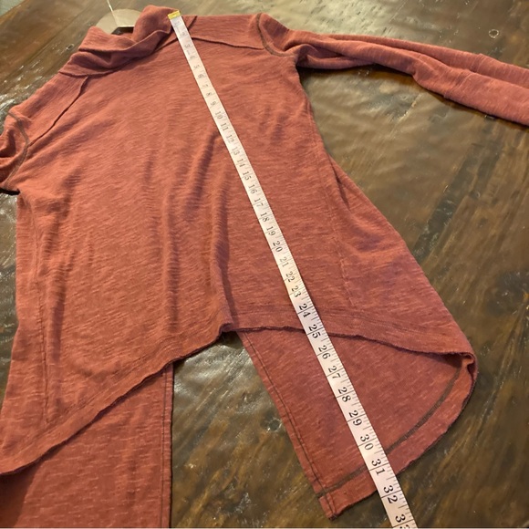 We the Free Turtleneck Tunic Sweater Split Hem Brick Red Size Small S - Picture 9 of 10